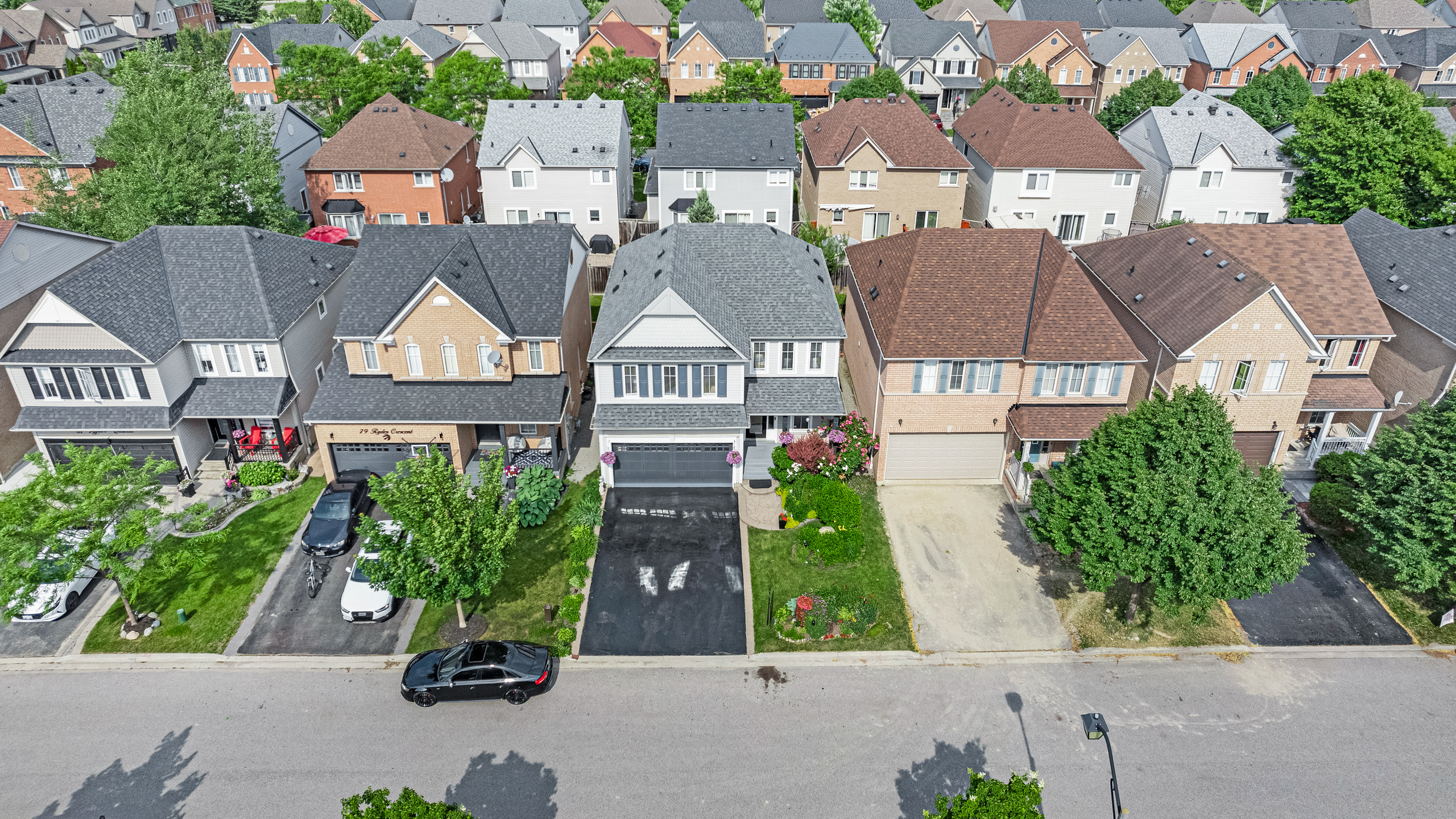 77 Ryder Crescent