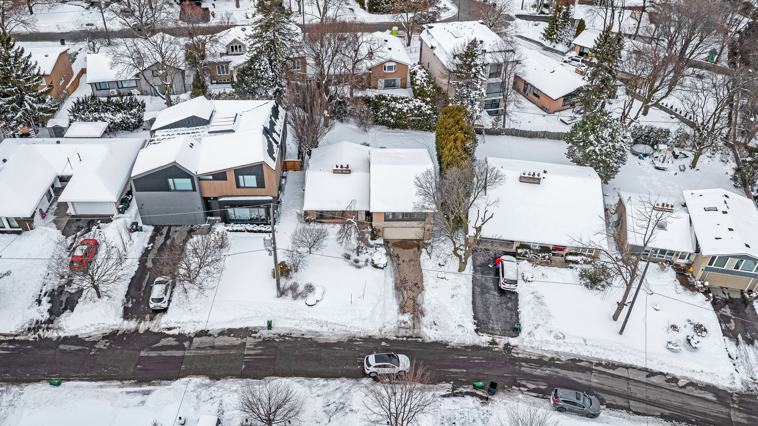 18 Flaremore Crescent