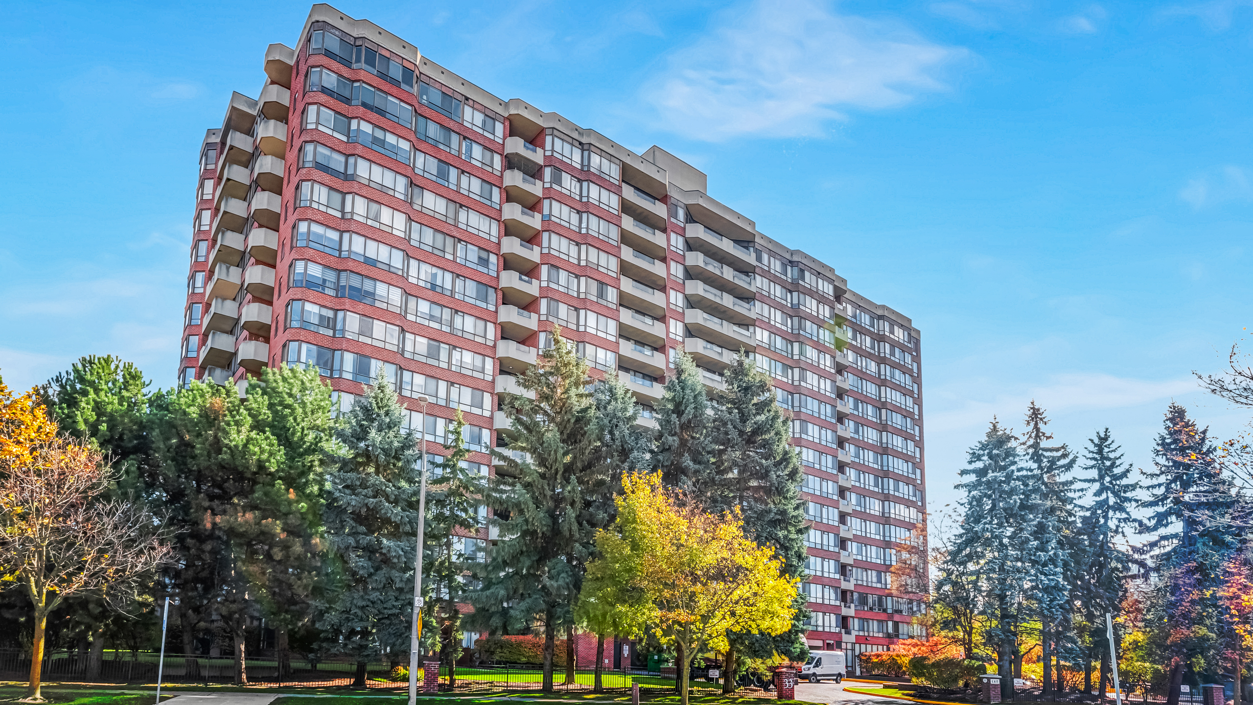 33 Weldrick Road East #303