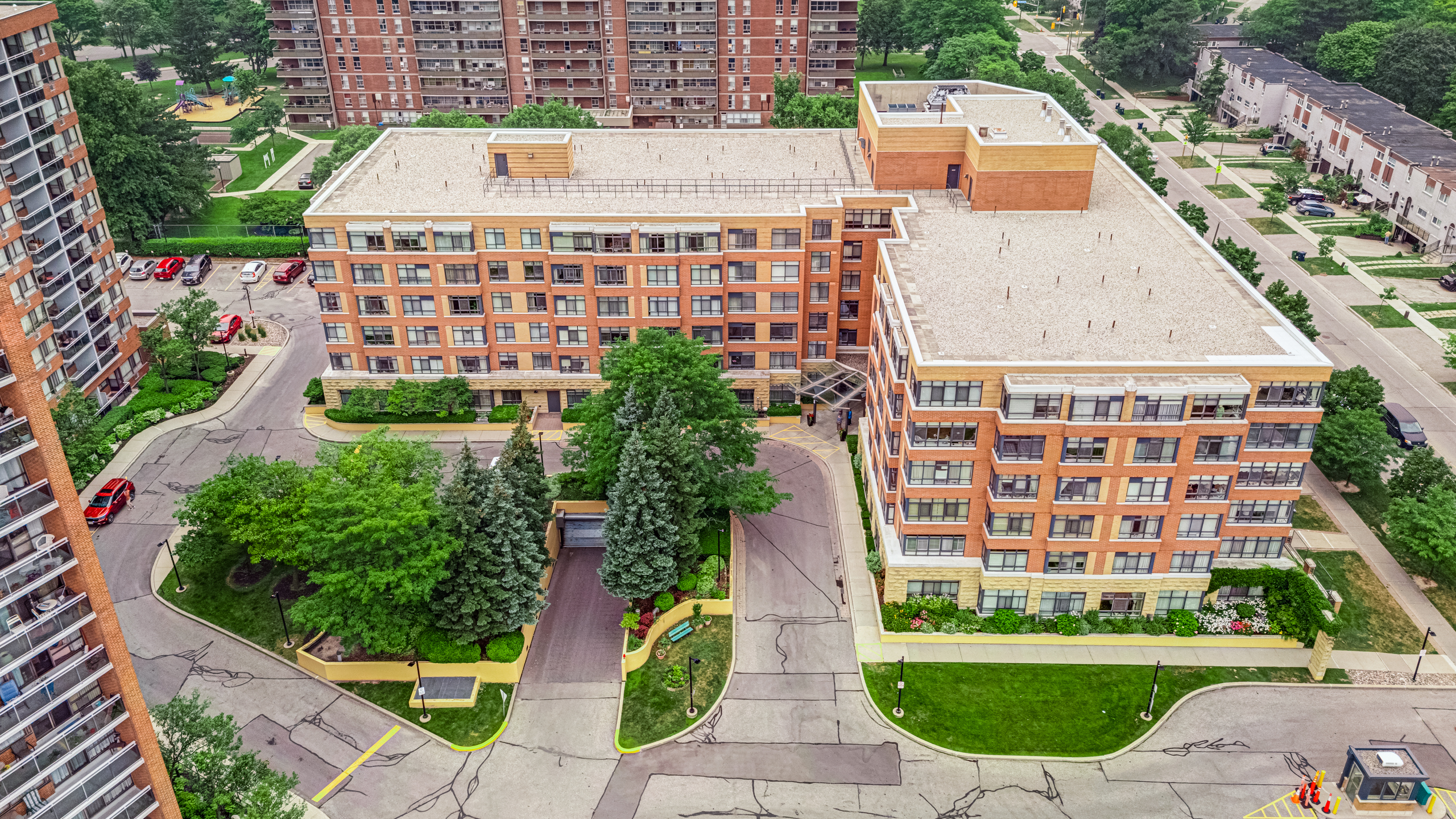 115 Bonis Avenue # 216