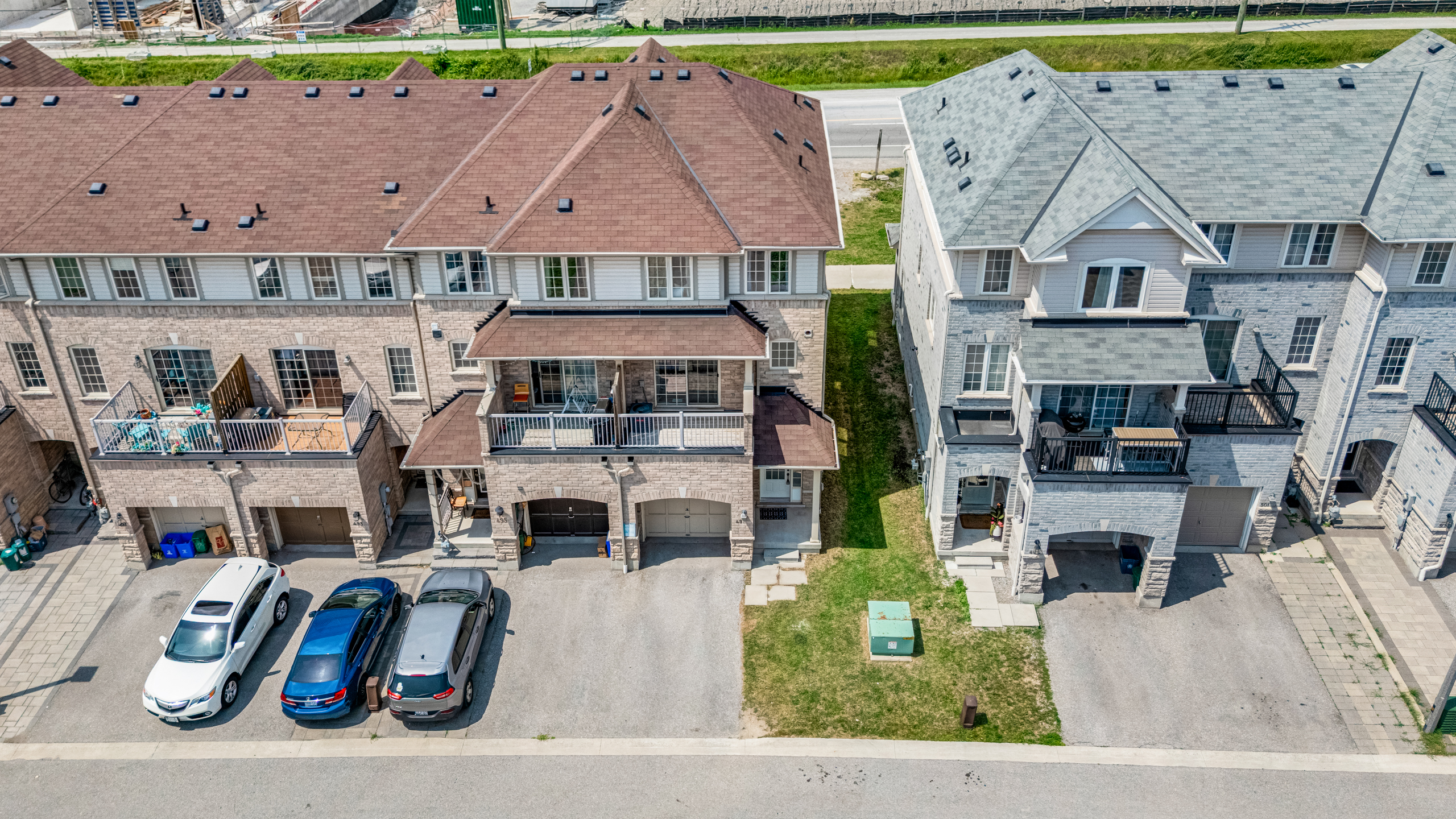 497 Rossland Road East