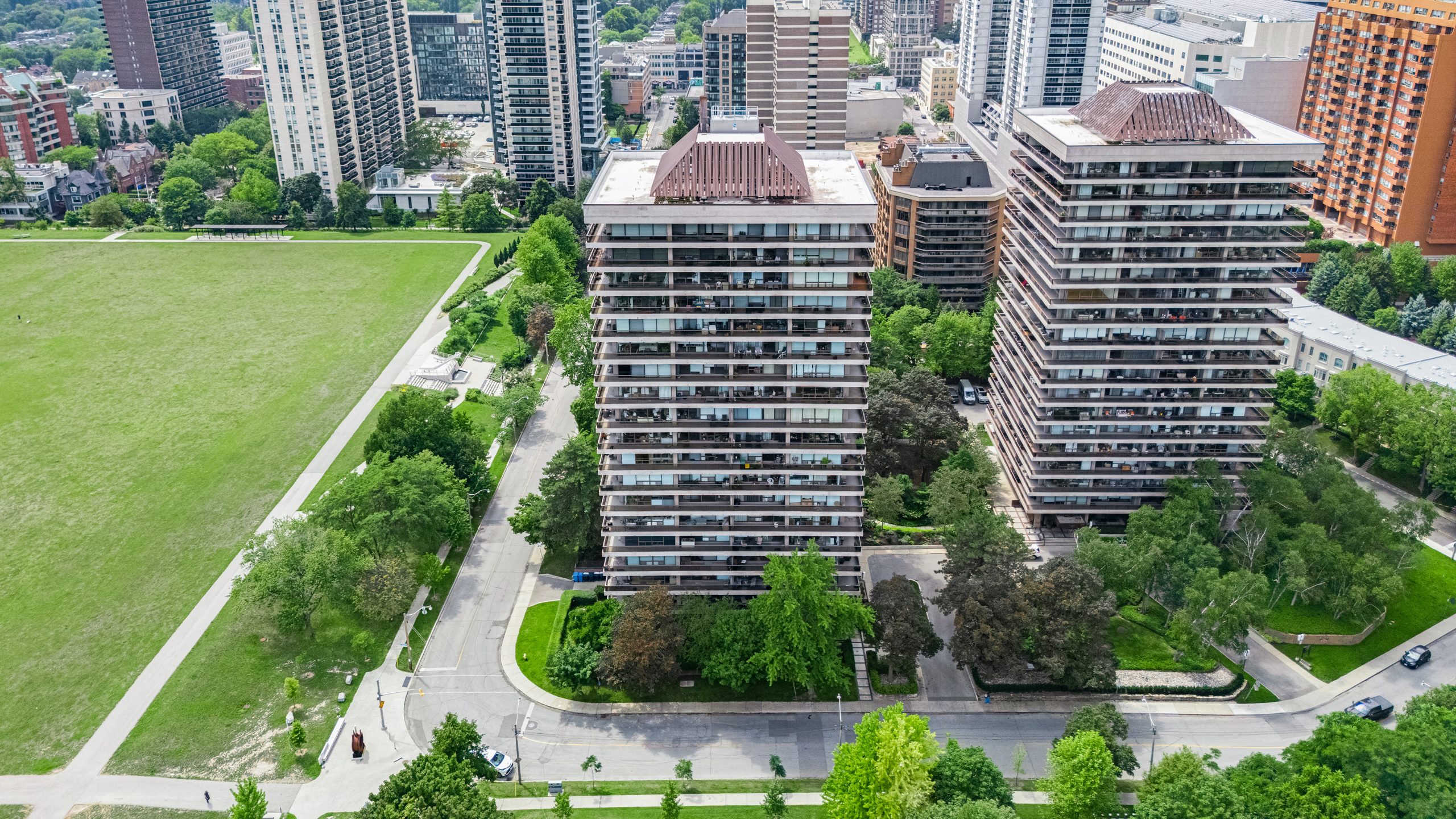 10 Avoca Avenue #704/705