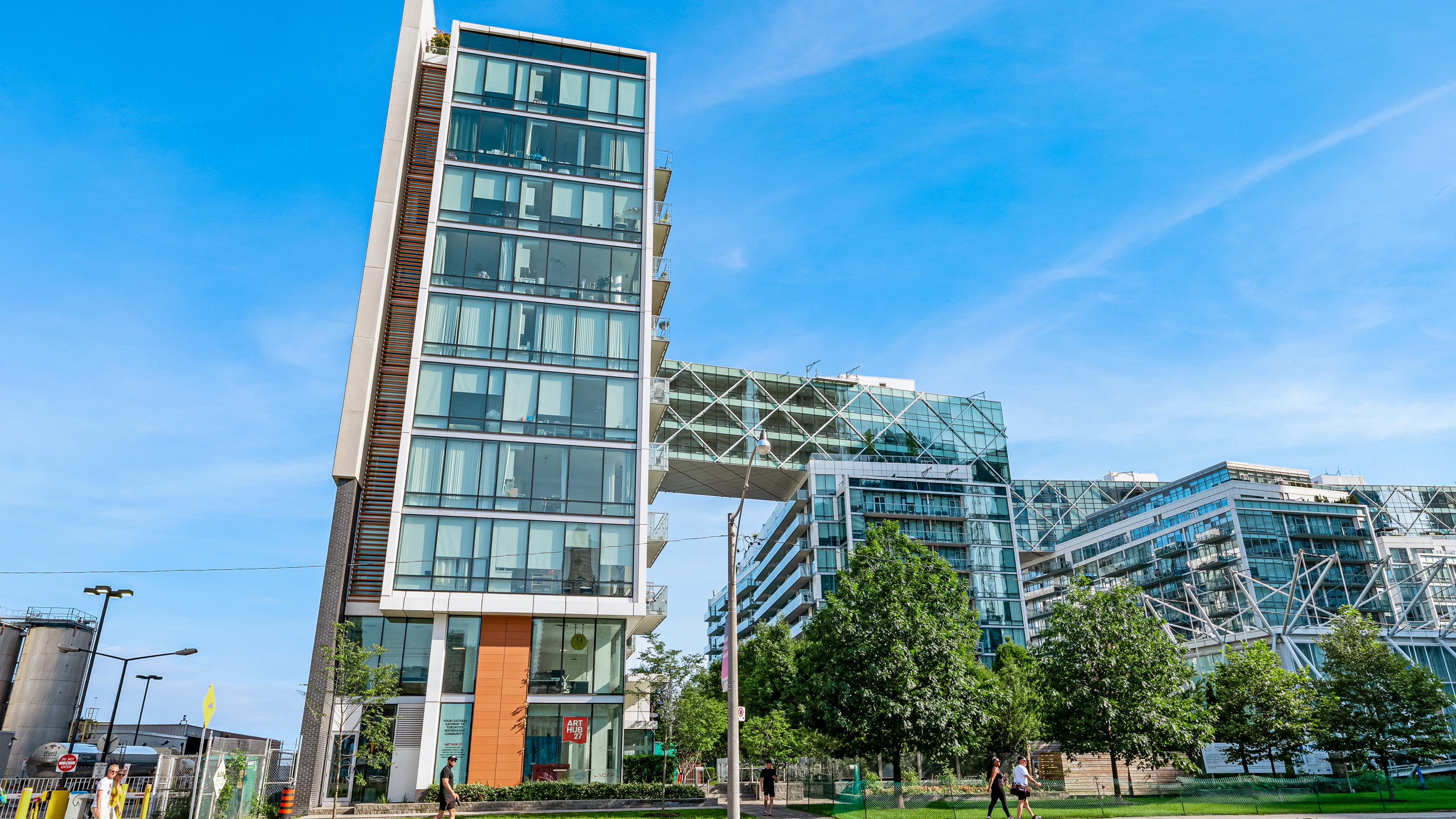 39 Queens Quay East #337