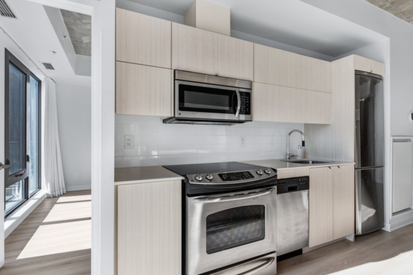 32-Camden-Street-#907-Toronto-Web-Salisbury-11