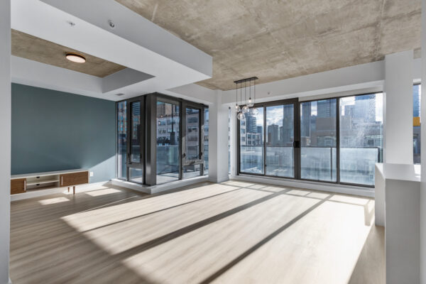 32-Camden-Street-#907-Toronto-Web-Salisbury-15