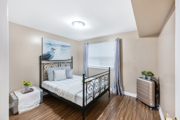 63-Fallingdale-Crescent-Toronto-Web-Salisbury-39