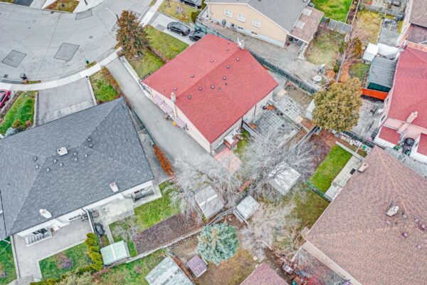 63-Fallingdale-Crescent-Toronto-Web-Salisbury-47