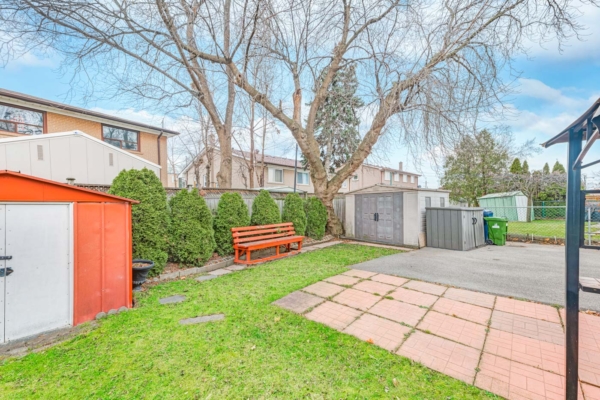 63-Fallingdale-Crescent-Toronto-Web-Salisbury-48