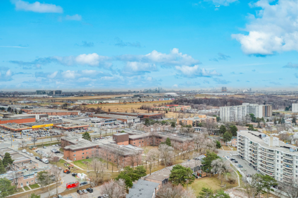 63-Fallingdale-Crescent-Toronto-Web-Salisbury-55
