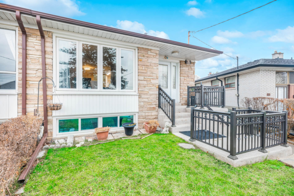63-Fallingdale-Crescent-Toronto-Web-Salisbury-8