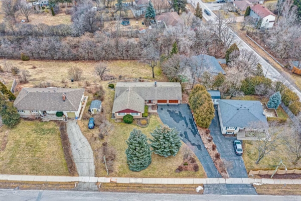 118-Ridge-Drive-Oakville-Web-Salisbury-4