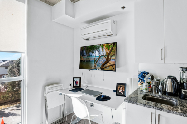 1900-Simcoe-Street-North-#213-Oshawa-Web-Salisbury-10