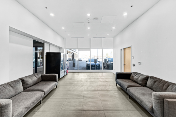 1900-Simcoe-Street-North-#213-Oshawa-Web-Salisbury-18