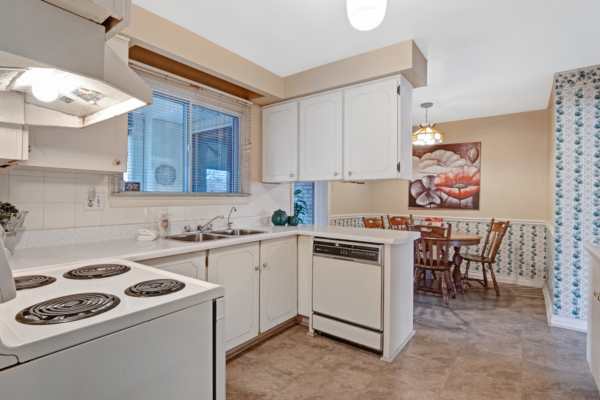 25-Fulwell-Crescent-Toronto-Web-Salisbury-19