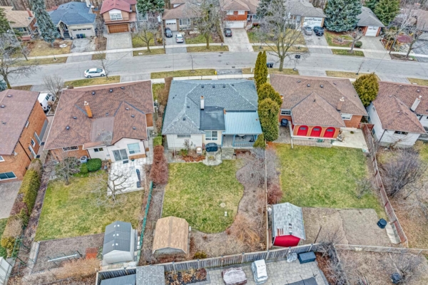 25-Fulwell-Crescent-Toronto-Web-Salisbury-60