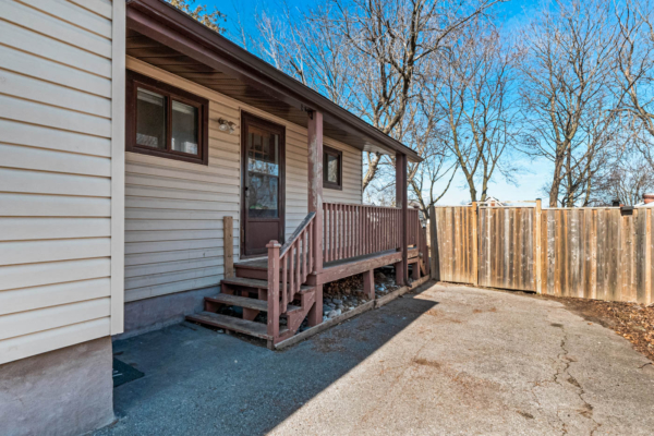 218-Hillside-Avenue-Oshawa-Web-Salisbury-43