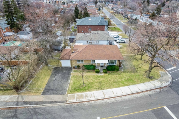 223-Epsom-Downs-Drive-Toronto-Web-Salisbury-1