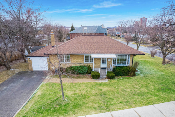 223-Epsom-Downs-Drive-Toronto-Web-Salisbury-4