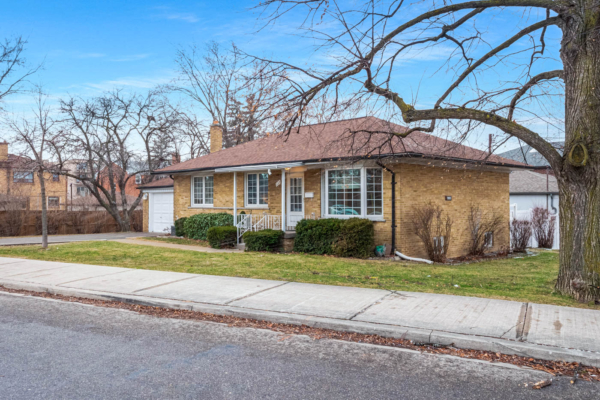 223-Epsom-Downs-Drive-Toronto-Web-Salisbury-6