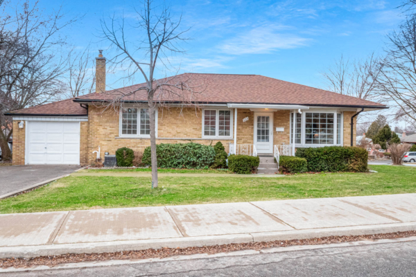 223-Epsom-Downs-Drive-Toronto-Web-Salisbury-7