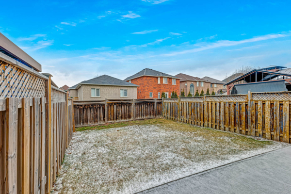 40-Blue-Willow-Drive-Vaughan-Web-Salisbury-35