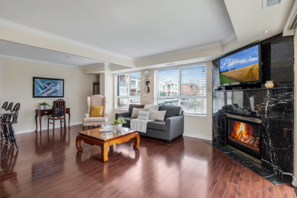 141-Woodbridge-Avenue-#204-Vaughan-Web-Salisbury-17