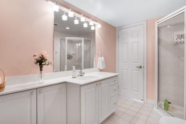 141-Woodbridge-Avenue-#204-Vaughan-Web-Salisbury-25