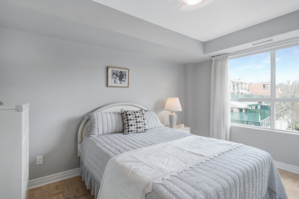 141-Woodbridge-Avenue-#204-Vaughan-Web-Salisbury-29