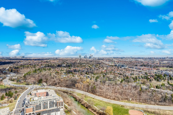 141-Woodbridge-Avenue-#204-Vaughan-Web-Salisbury-45