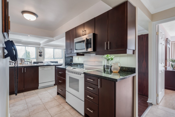 141-Woodbridge-Avenue-#204-Vaughan-Web-Salisbury-7