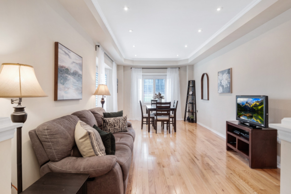 146-Ken-Laushway-Avenue-Stouffville-Web-Salisbury-13