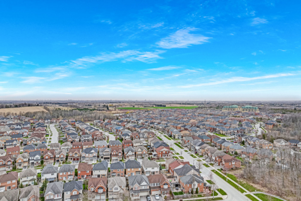 146-Ken-Laushway-Avenue-Stouffville-Web-Salisbury-56