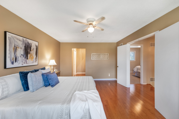 21-Steen-Drive-Mississauga-Web-Salisbury-32