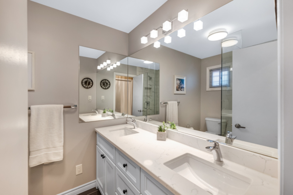 21-Steen-Drive-Mississauga-Web-Salisbury-33