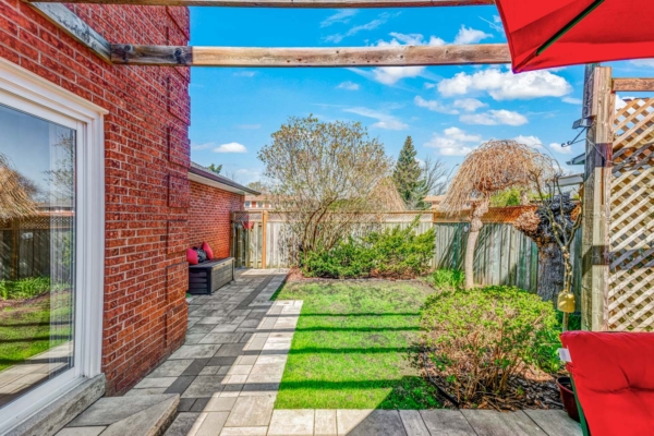 21-Steen-Drive-Mississauga-Web-Salisbury-51
