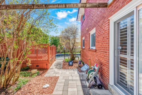 21-Steen-Drive-Mississauga-Web-Salisbury-54