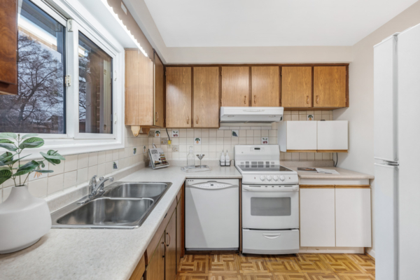 314-Morningside-Avenue-Toronto-Web-Salisbury-20