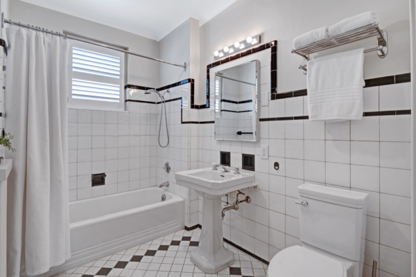 167-Lytton-Boulevard-Toronto-Web-Salisbury-46