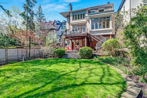 167-Lytton-Boulevard-Toronto-Web-Salisbury-69