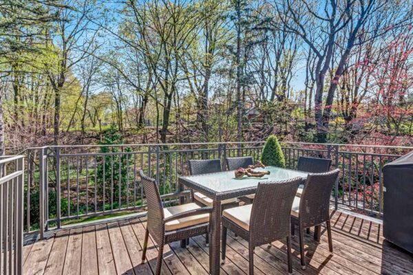 167-Lytton-Boulevard-Toronto-Web-Salisbury-77