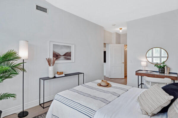 1101-Leslie-Street-Toronto-Web-Salisbury-23