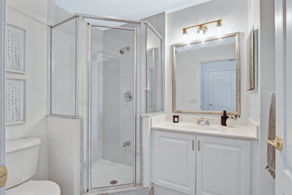 1101-Leslie-Street-Toronto-Web-Salisbury-28