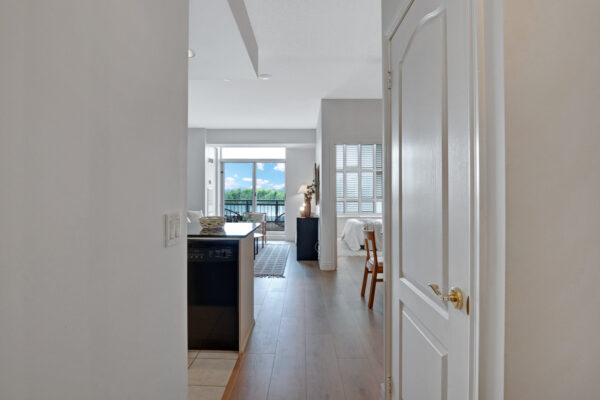 1101-Leslie-Street-Toronto-Web-Salisbury-8