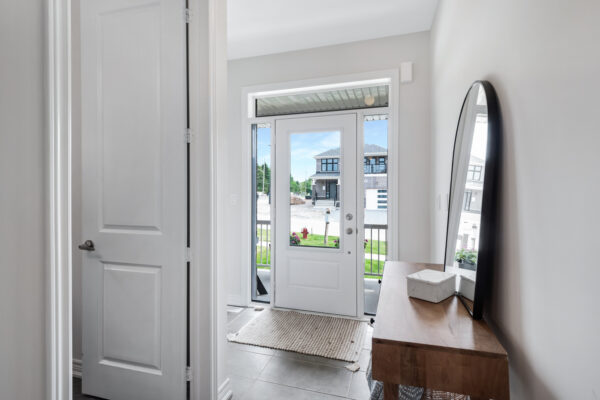 18-Ainslie-Hill-Crescent-Georgina-Web-Salisbury-10