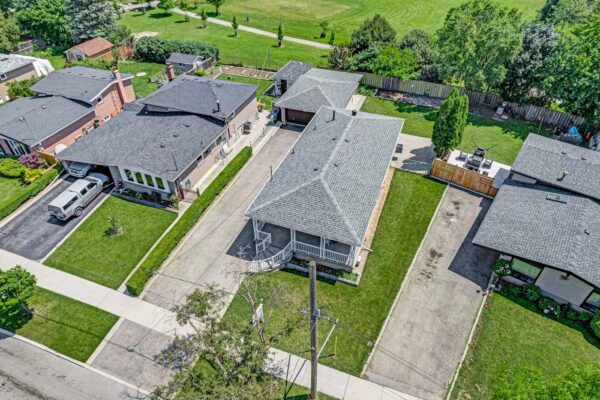 22-Secroft-Crescent-Toronto-Web-Salisbury-2