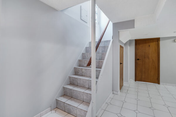 22-Secroft-Crescent-Toronto-Web-Salisbury-33