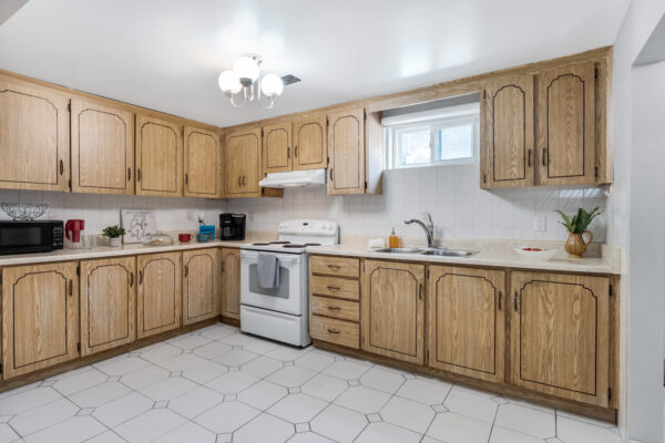 22-Secroft-Crescent-Toronto-Web-Salisbury-38