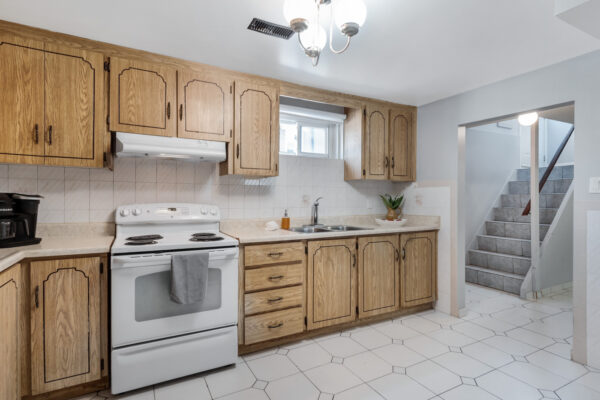 22-Secroft-Crescent-Toronto-Web-Salisbury-39