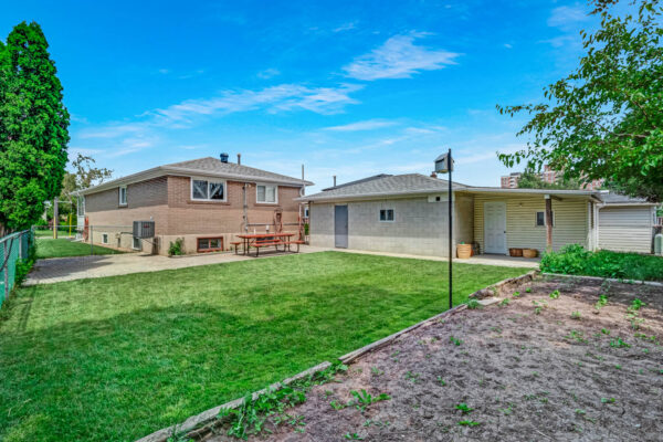 22-Secroft-Crescent-Toronto-Web-Salisbury-49