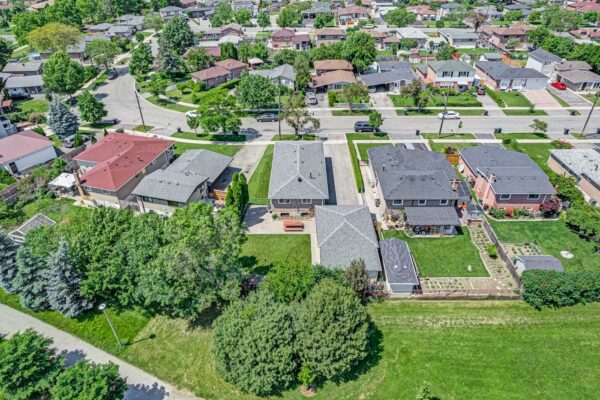 22-Secroft-Crescent-Toronto-Web-Salisbury-53